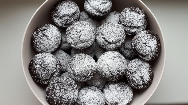 Shokolaadi-kikerherne-muffinid